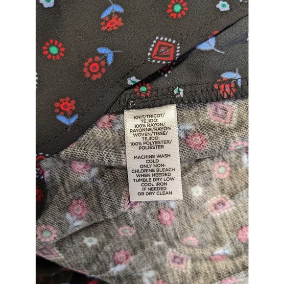 New Loft Small Bell Sleeve Blouse Black Geometric Print Tie Back Crew Neck NWT - Picture 11 of 11